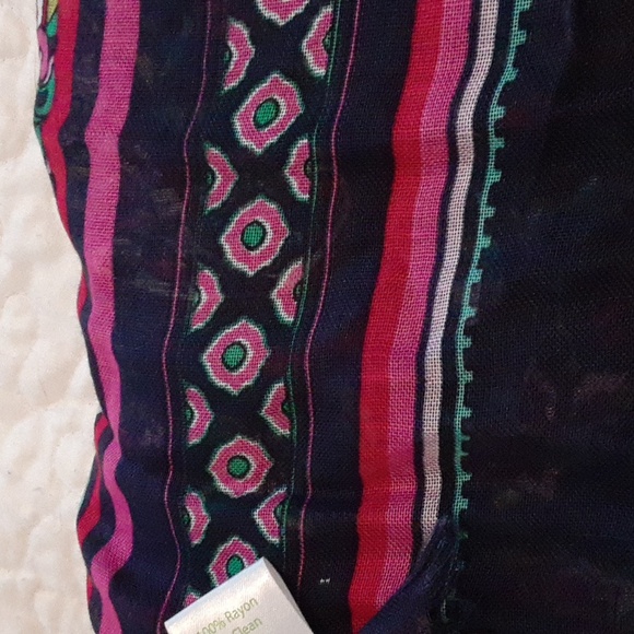 Euc! Vera Bradley Soft Fringe Scarf- Petal Paisley - Picture 6 of 6